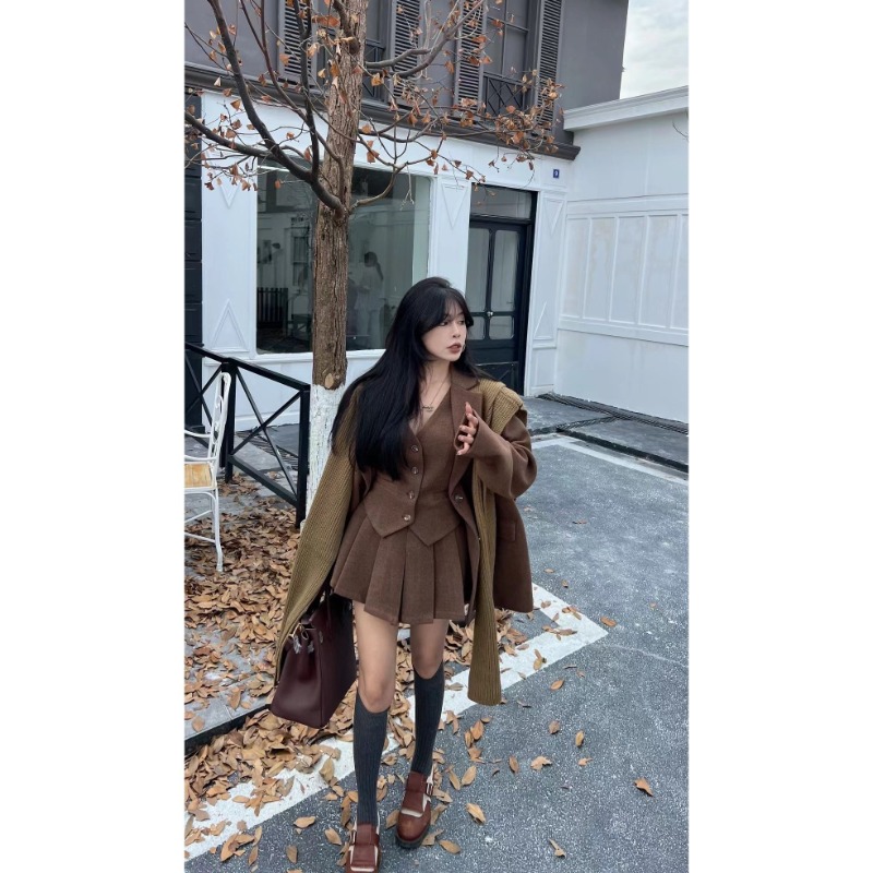 Shpmishal: Элитный осенний мод – обзор и цена Winter Clothing For Sale
